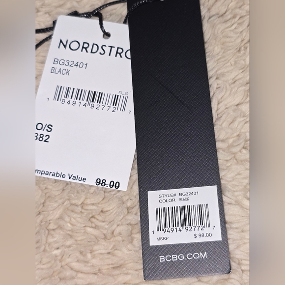 BCBG Max Azria Foldover Shoylder Bag. Black Faux Leather. NWT - Picture 4 of 12